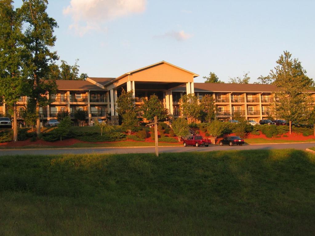 Lake Chatuge Lodge Hiawassee Eksteriør bilde