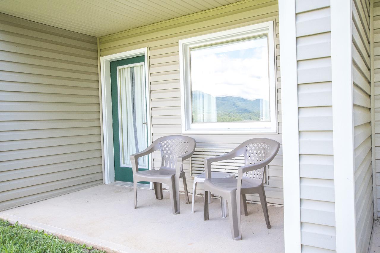 Lake Chatuge Lodge Hiawassee Eksteriør bilde