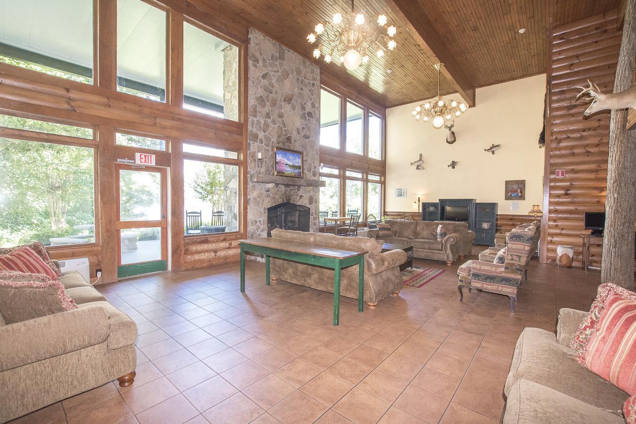 Lake Chatuge Lodge Hiawassee Eksteriør bilde